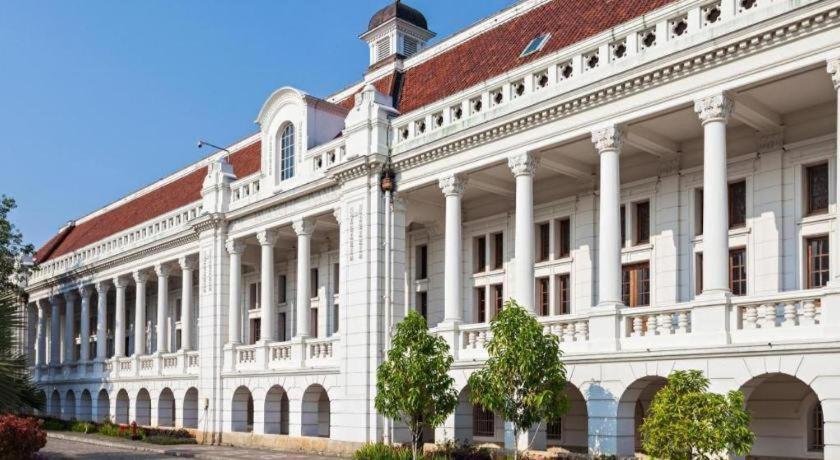 Madu Inn Jakarta Exterior foto